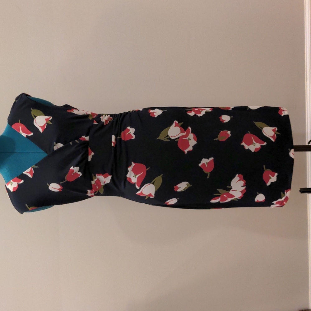 Navy and Pink Floral Ann Taylor Factory Ruched Dress Sz 4/6 - 2 for 50!